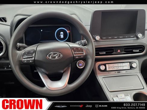 Used 2023 Hyundai Kona SE FWD image 17