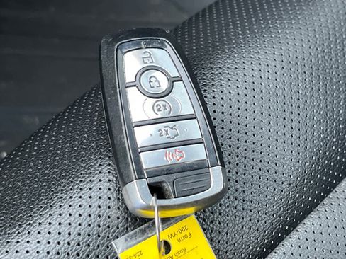 Used 2022 Ford Mustang Premium image 21