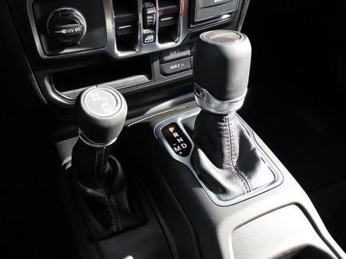 New 2026 Jeep Gladiator Sport AWD/4WD image 14