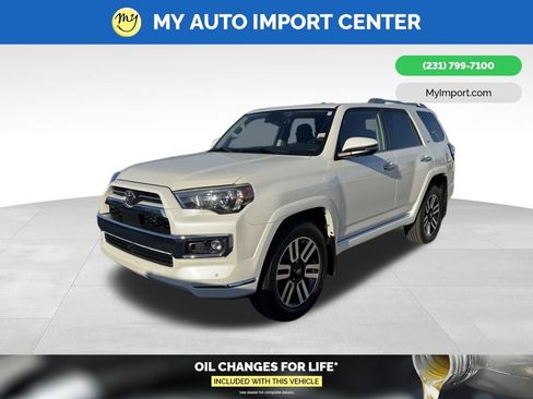 Used 2023 Toyota 4Runner Limited AWD/4WD image 3