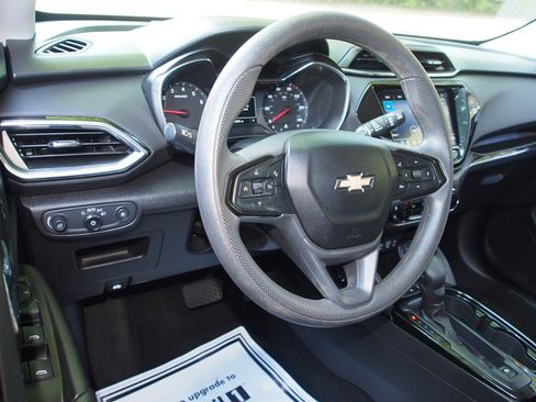 Used 2021 Chevrolet TrailBlazer LT w/ Convenience Package FWD image 15