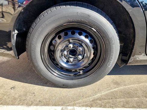 Used 2014 Honda Civic LX image 29