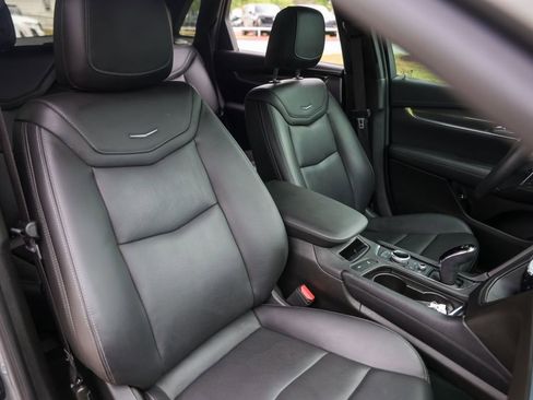 Certified 2023 Cadillac XT5 Sportv w/ Technology Package image 32