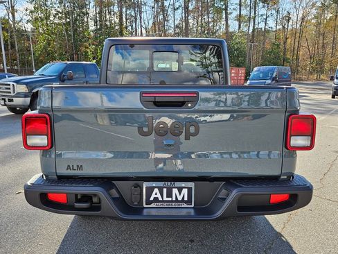 New 2026 Jeep Gladiator Sport image 10