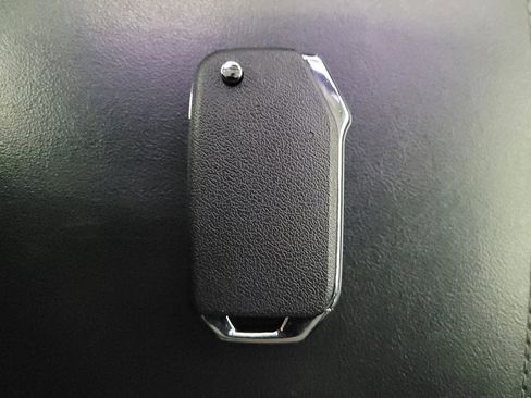 Used 2021 Kia Sorento LX image 32