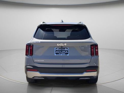 Used 2026 Kia Sorento EX w/ EX Premium Package FWD image 6