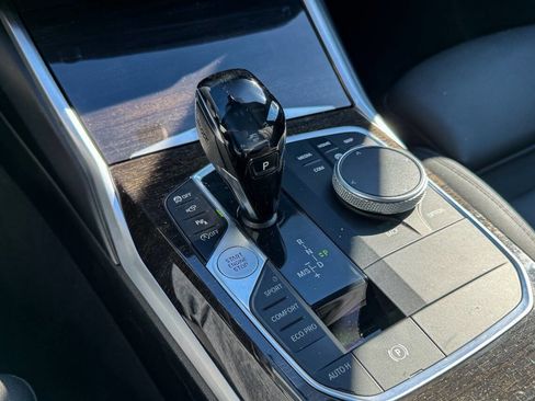 Used 2019 BMW 330i xDrive 330i xDrive AWD 4dr Sedan image 28