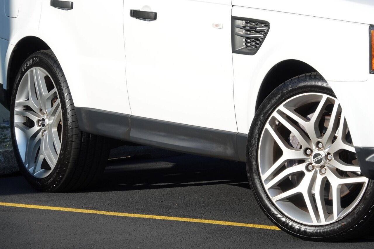 Used 2011 Land Rover Range Rover Sport Supercharged AWD/4WD image 47
