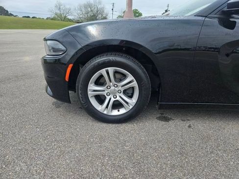 Used 2021 Dodge Charger SXT w/ Leather Interior Group image 27