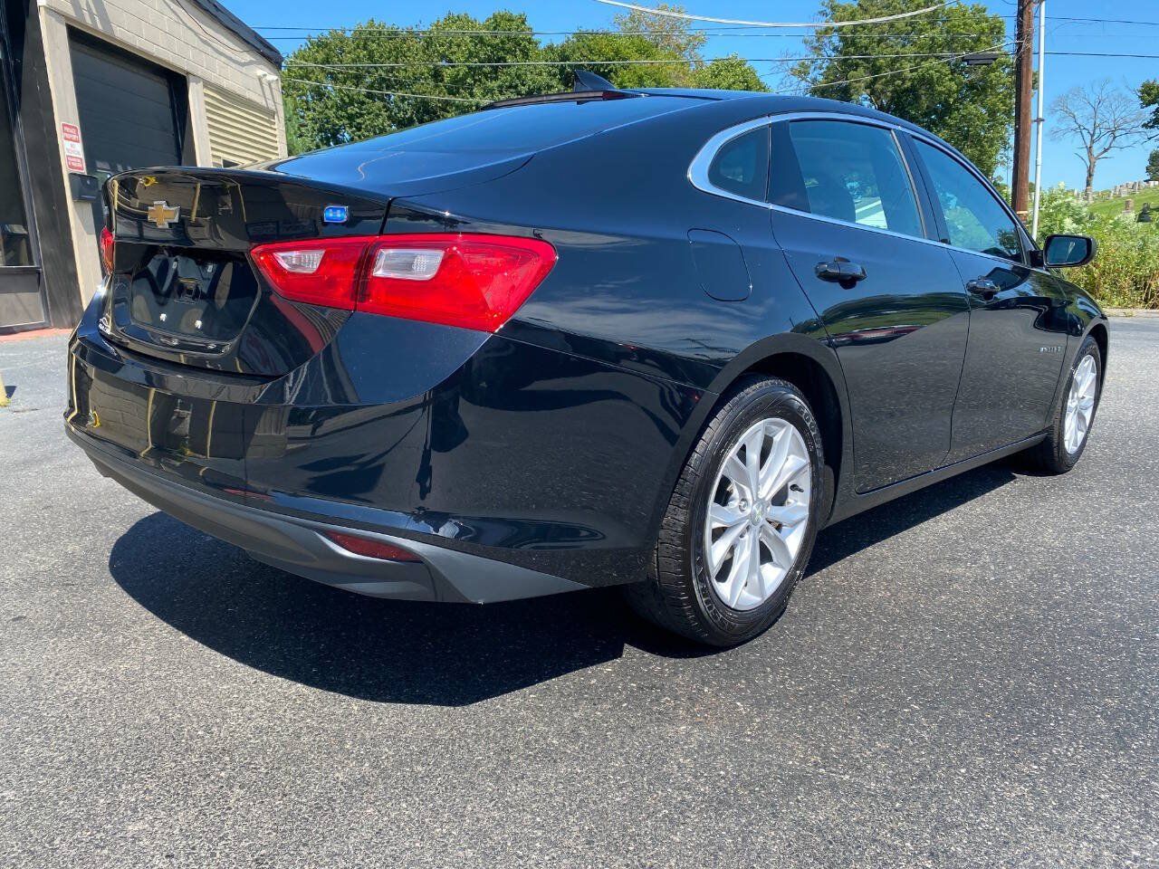 Used 2019 Chevrolet Malibu Hybrid FWD image 3
