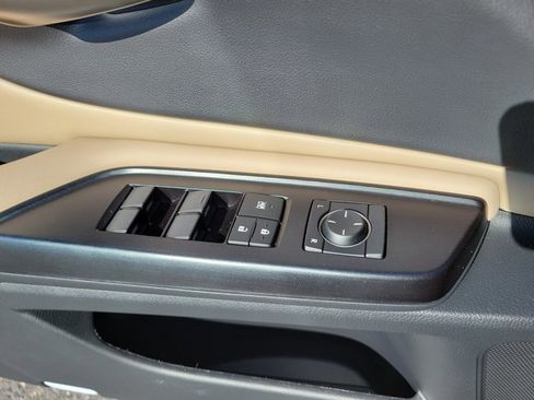 Used 2019 Lexus ES 350 w/ Premium Package image 27