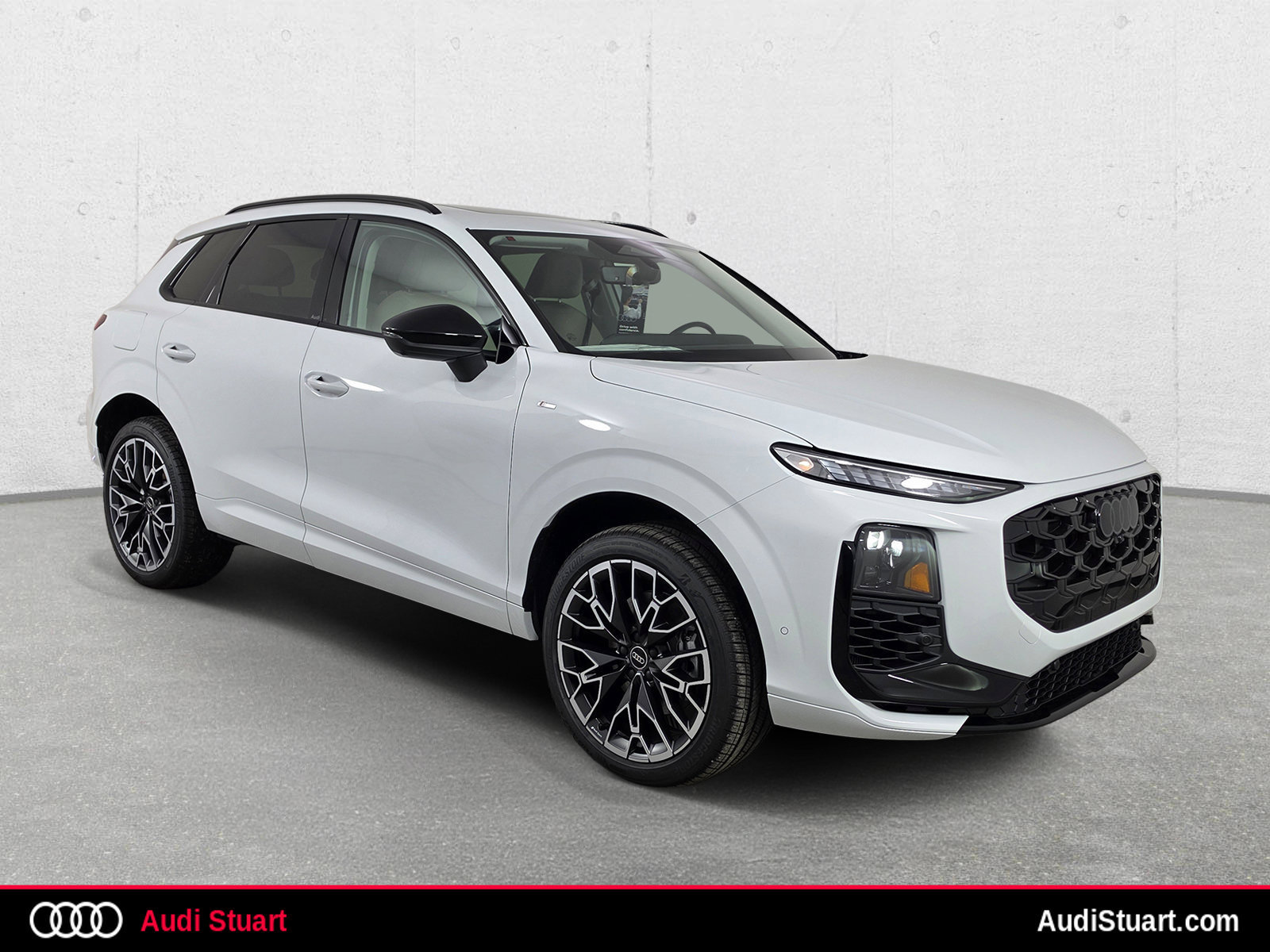 New 2026 Audi Q3 quattro 2.0T AWD/4WD 360° Tour