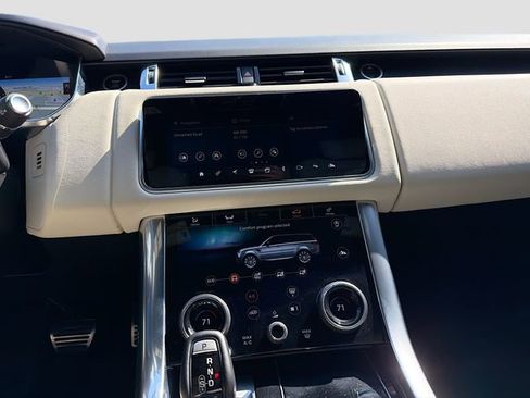 Used 2021 Land Rover Range Rover Sport HSE Silver Edition image 19