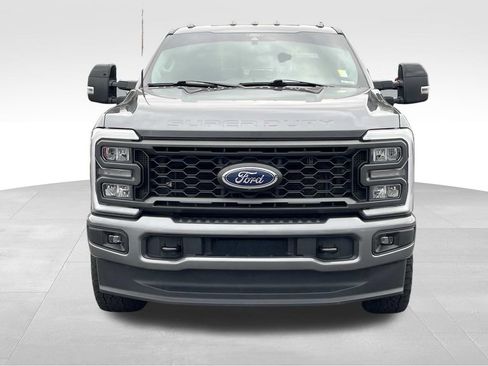 Used 2024 Ford F250 Lariat w/ Sport Appearance Package image 9
