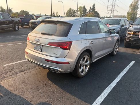 Used 2022 Audi Q5 2.0T Premium Plus w/ Premium Plus Package AWD/4WD image 4