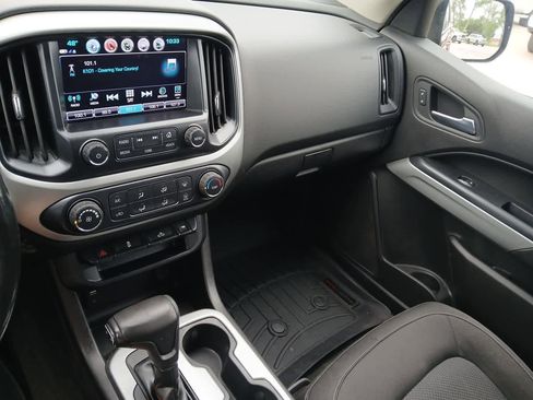 Used 2018 Chevrolet Colorado LT w/ LT Convenience Package AWD/4WD image 32