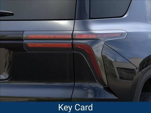 New 2027 Chevrolet Traverse LT w/ Driver Confidence Package FWD image 12