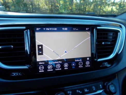 Used 2019 Chrysler Pacifica Touring-L Plus w/ Advanced Safetytec Group image 33