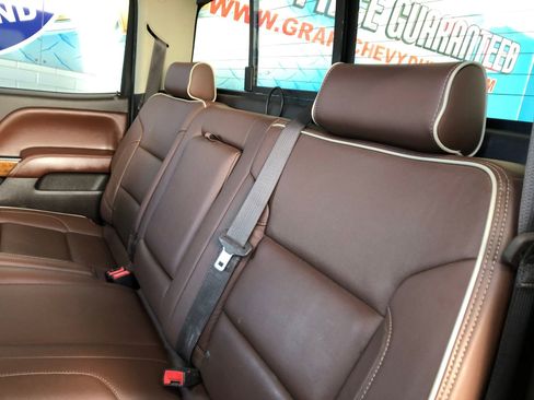 Used 2015 Chevrolet Silverado 3500 High Country w/ Duramax Plus Package image 9