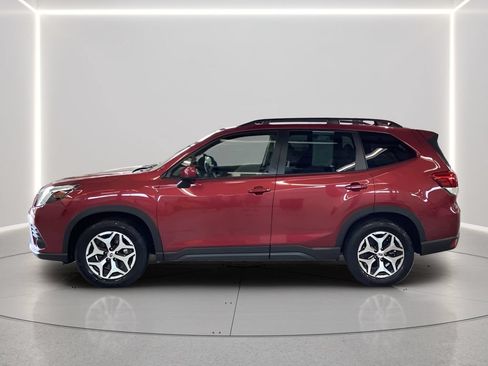 Certified 2023 Subaru Forester Premium AWD/4WD image 5
