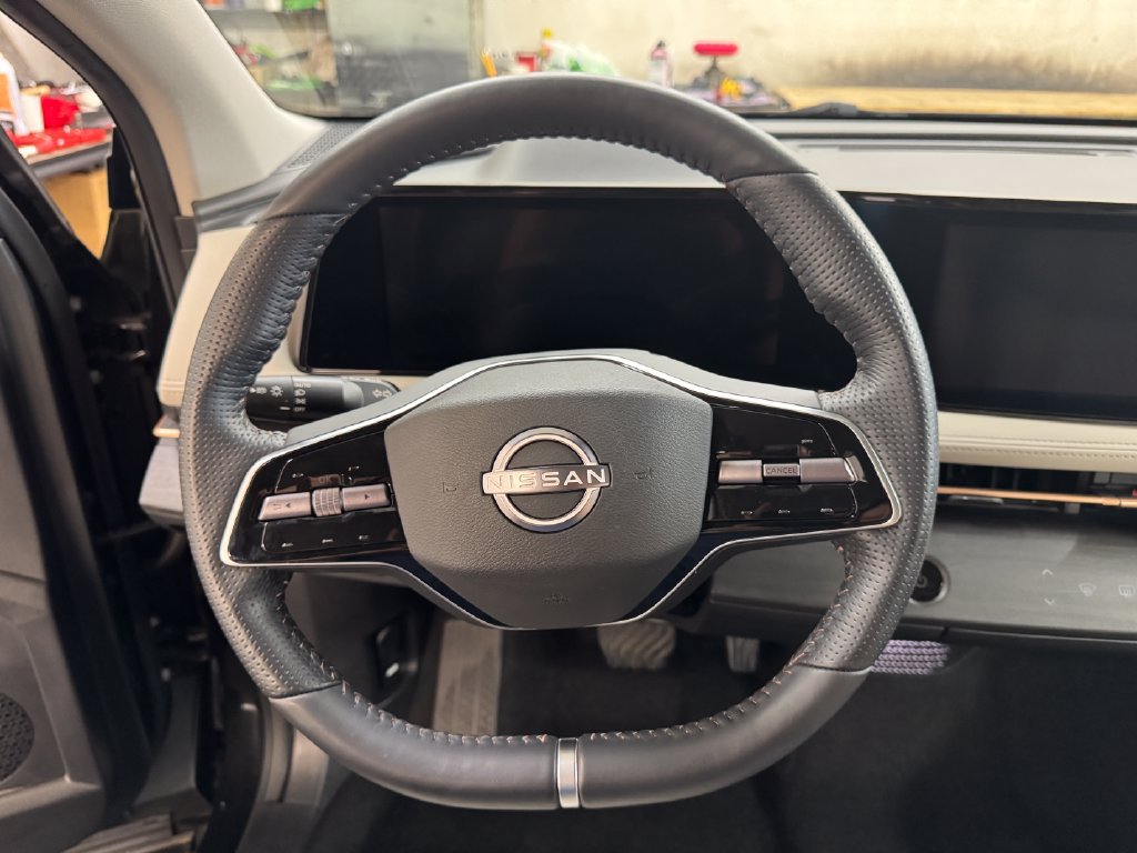 Used 2023 Nissan Ariya FWD image 18