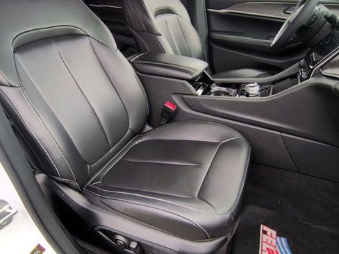 Used 2023 Jeep Grand Cherokee 4xe image 27