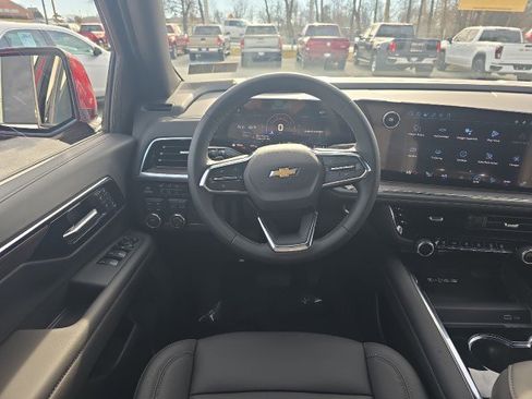 New 2026 Chevrolet Suburban LT image 20