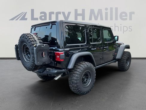 New 2024 Jeep Wrangler Unlimited Rubicon w/ Convenience Group image 5