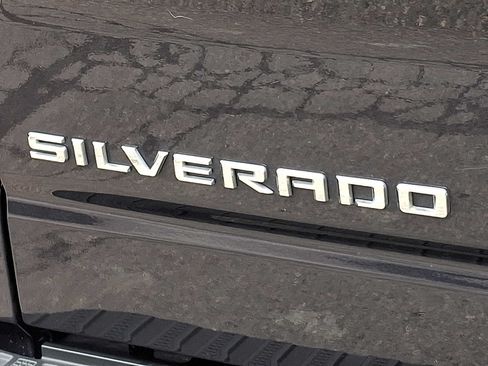 Used 2023 Chevrolet Silverado 1500 LT AWD/4WD image 28