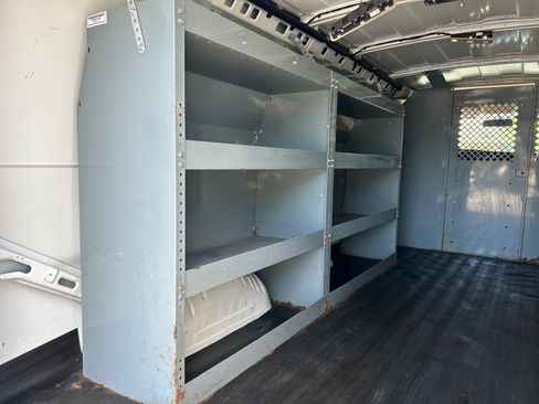 Used 2020 Chevrolet Express 3500 Extended RWD image 12