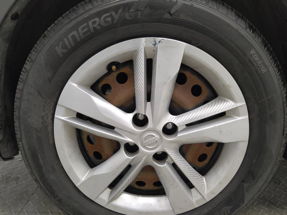 Used 2021 Nissan Kicks S FWD image 31