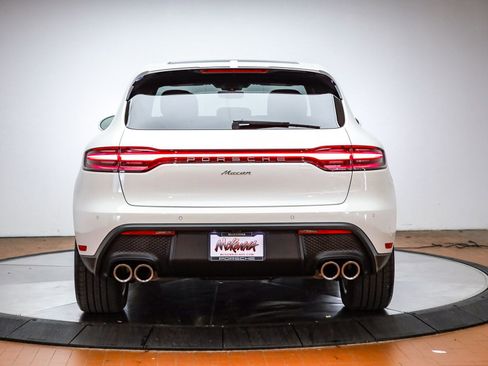 Certified 2025 Porsche Macan AWD/4WD image 7