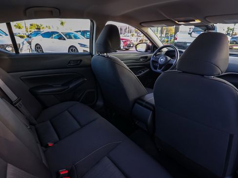 Used 2025 Nissan Altima 2.5 S image 16