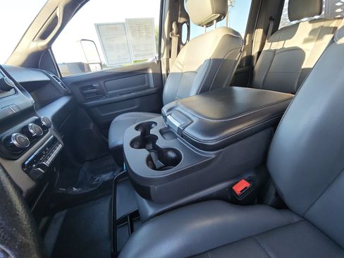 Used 2021 RAM 4500 Tradesman w/ Chrome Appearance Group RWD image 21