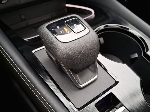 New 2026 Nissan Rogue Platinum image 13