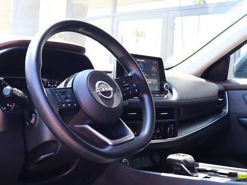 Used 2023 Nissan Rogue SV AWD/4WD image 39