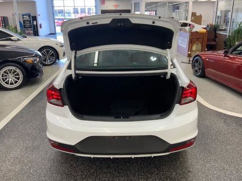 Used 2019 Hyundai Elantra SE w/ Cargo Package FWD image 29