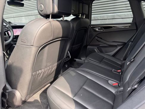 Certified 2026 Porsche Macan AWD/4WD image 22
