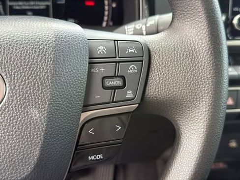 Used 2025 Toyota Camry LE w/ Convenience Package image 21