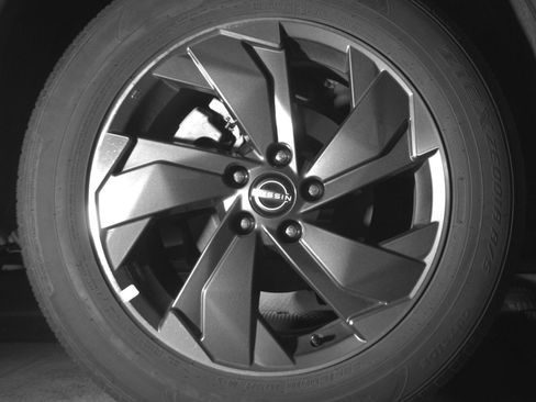 Used 2025 Nissan Rogue SV image 15