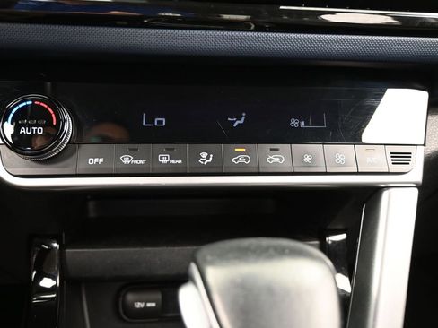 Used 2023 Kia Seltos S w/ Navigation Package image 25