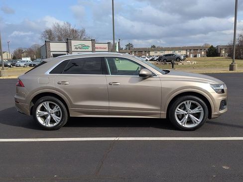Used 2019 Audi Q8 Prestige w/ Luxury Package image 8