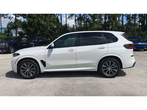 Used 2025 BMW X5 xDrive40i w/ M Sport Package AWD/4WD image 6