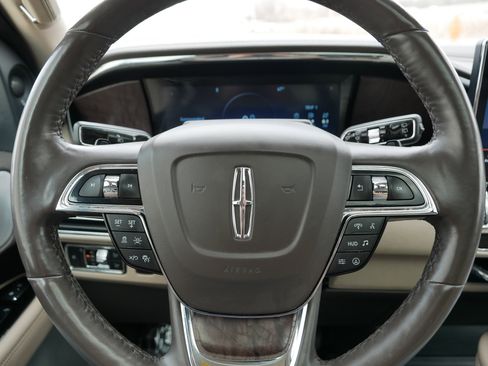 Used 2022 Lincoln Navigator L Reserve w/ Equipment Group 201A image 25