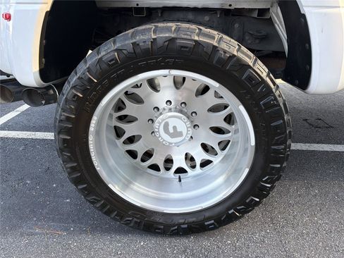 Used 2019 Ford F450 Platinum w/ Platinum Ultimate Package AWD/4WD image 9