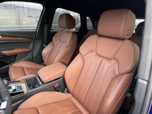 Used 2022 Audi Q5 e Premium image 16