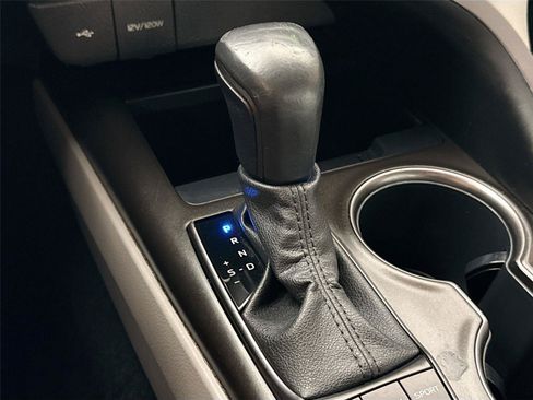 Used 2023 Toyota Camry SE FWD image 22
