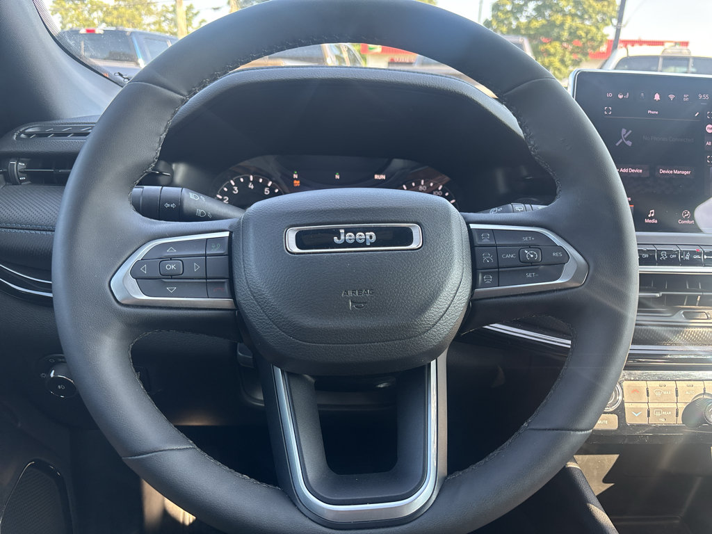 Used 2026 Jeep Compass Limited AWD/4WD image 10