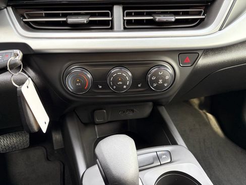 Used 2024 Chevrolet Trax RS w/ Driver Confidence Package image 24