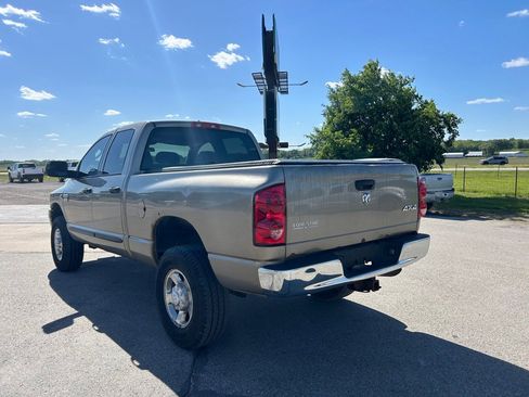 Used 2007 Dodge Ram 2500 Truck SLT AWD/4WD image 7